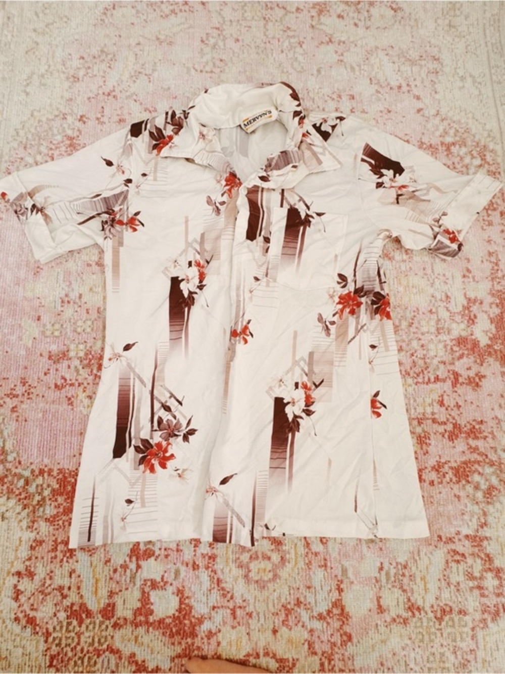 Men’s Vintage White Floral Short-Sleeve Shirt